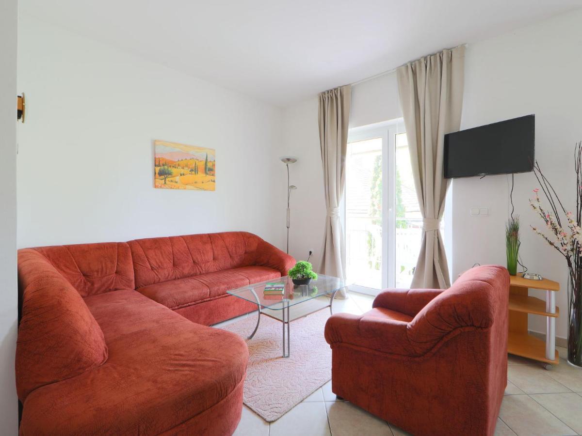 Apartment Amarillo 2 By Interhome บาลาตอนเคเรสตูร์ ภายนอก รูปภาพ